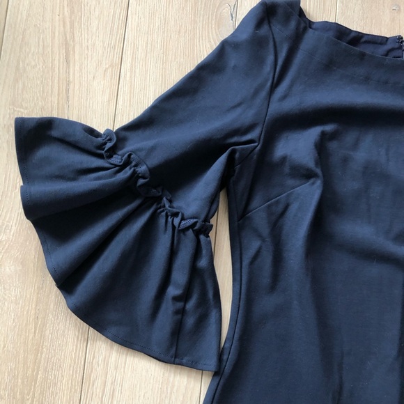 Banana Republic Ponte Flutter-Sleeve Boat Neck Dress in Navy Size 10 - Picture 3 of 10